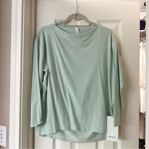 Lululemon tee